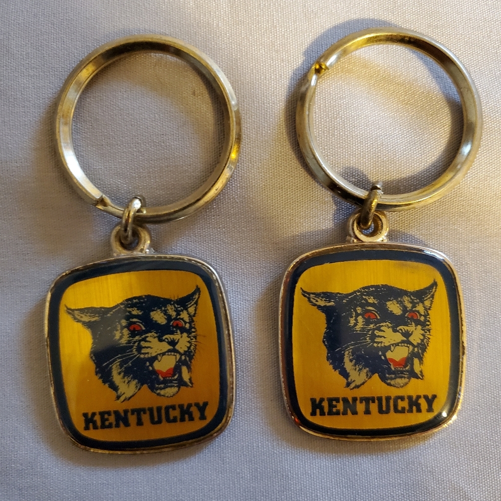2 Kentucky keychains